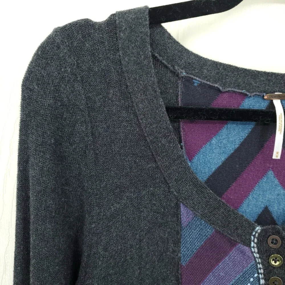 Free People Button Front Chevron V-Neck Sweater M Gray/Purple